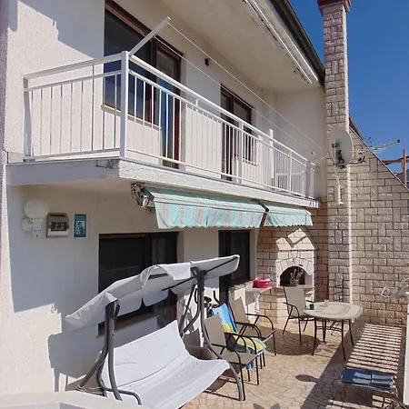 公寓 Apartement Marija 诺维·维诺多尔斯基