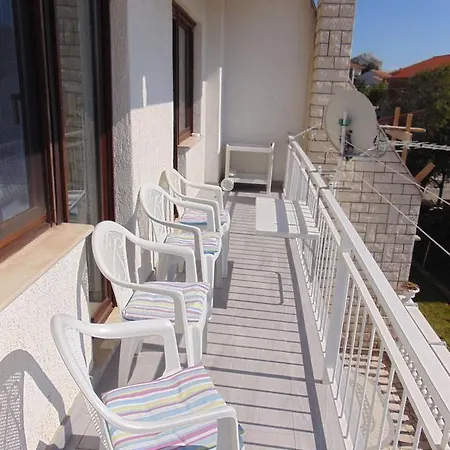 Apartement Marija 诺维·维诺多尔斯基